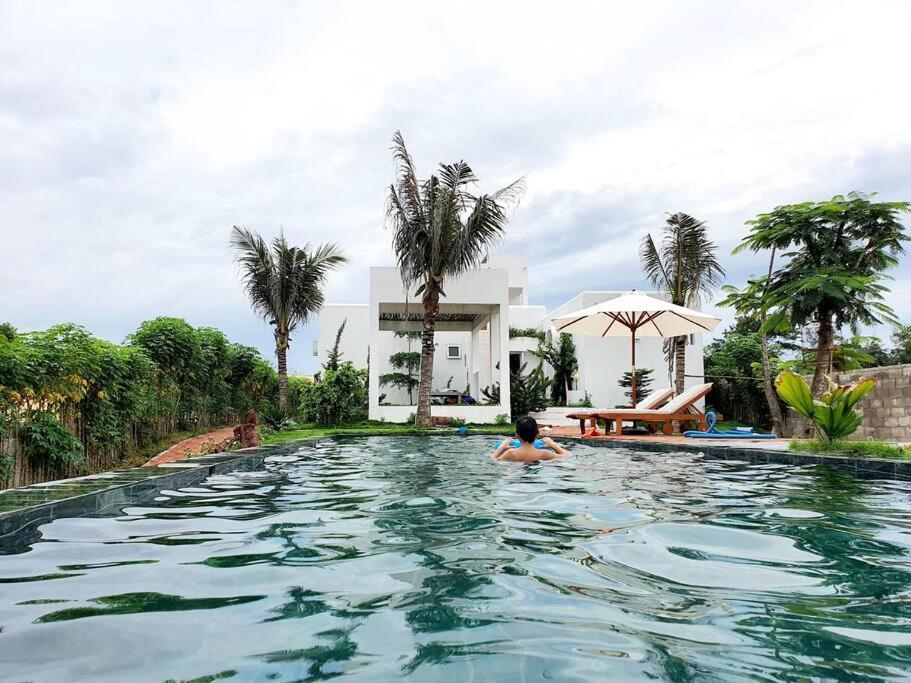 Ho Lan Retreat, Villa Mat Bien Danh Cho 8 Nguoi. Pho Tri 외부 사진