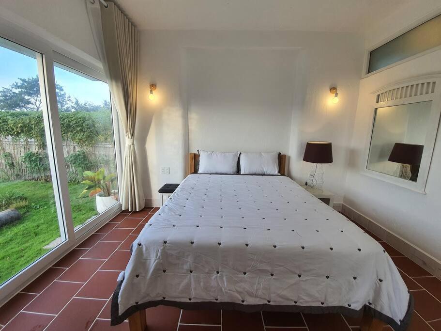 Ho Lan Retreat, Villa Mat Bien Danh Cho 8 Nguoi. Pho Tri 외부 사진