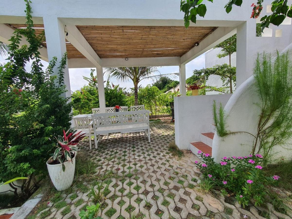 Ho Lan Retreat, Villa Mat Bien Danh Cho 8 Nguoi. Pho Tri 외부 사진