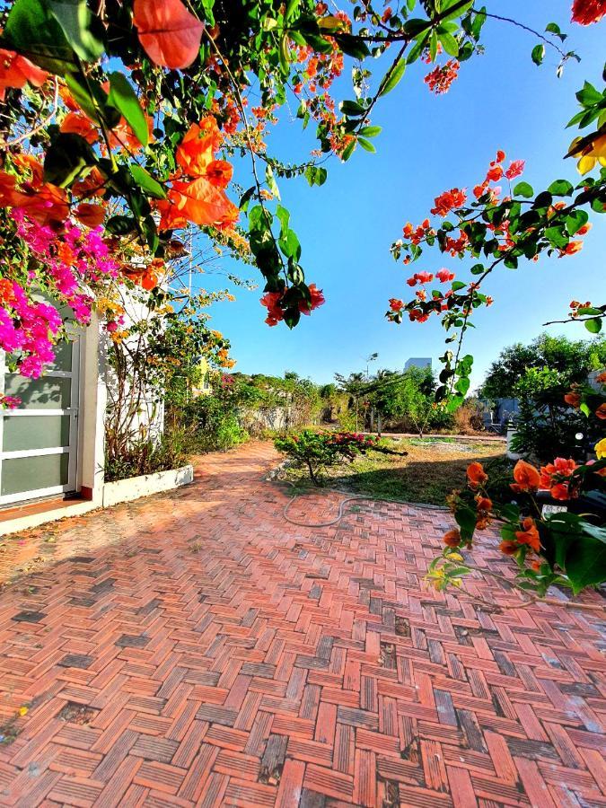 Ho Lan Retreat, Villa Mat Bien Danh Cho 8 Nguoi. Pho Tri 외부 사진